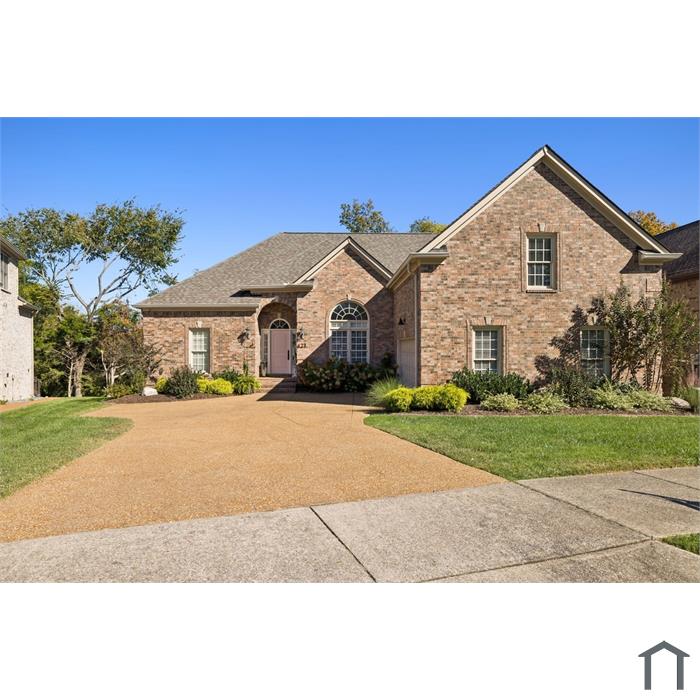 421 Caledonian Ct