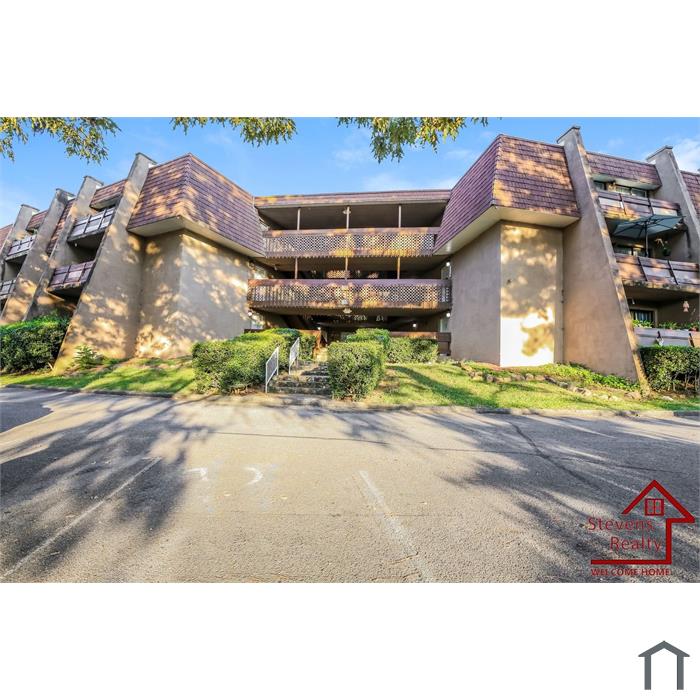 915 S Seminole Dr
