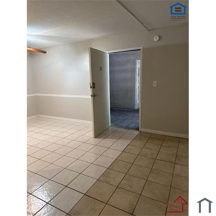 915 S Seminole Dr