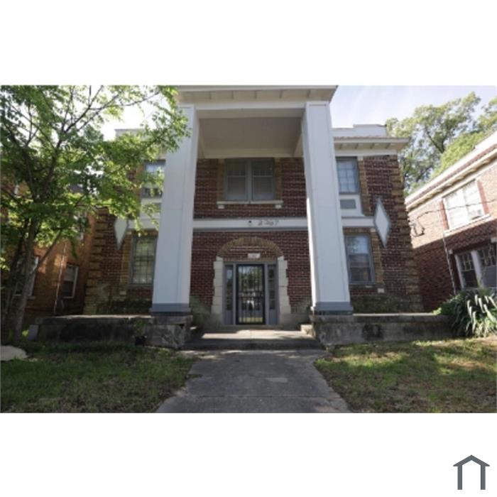 2367 Forest Ave
