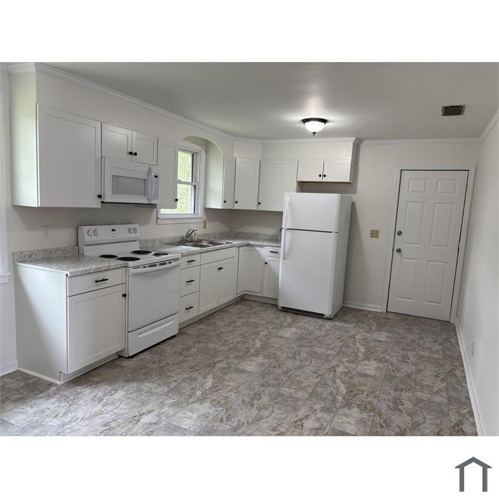 606 Skyline Dr