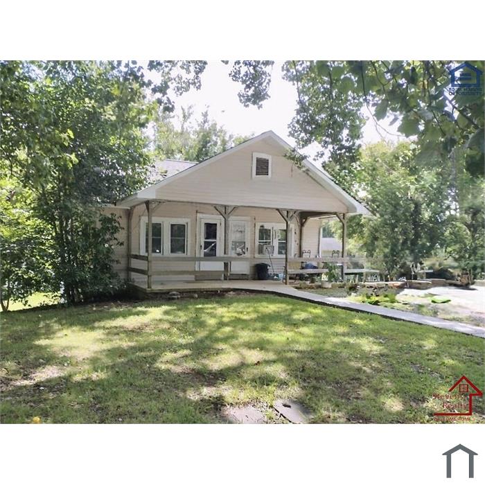 1364 Crescent Dr