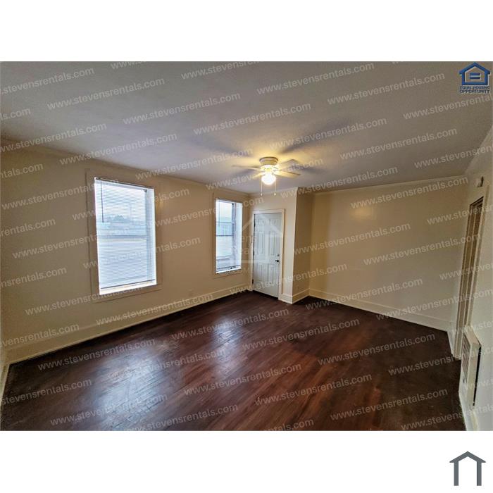 414 W Bockman Way
