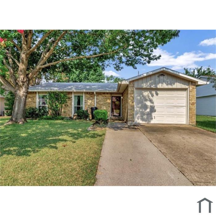 118 W Way Dr