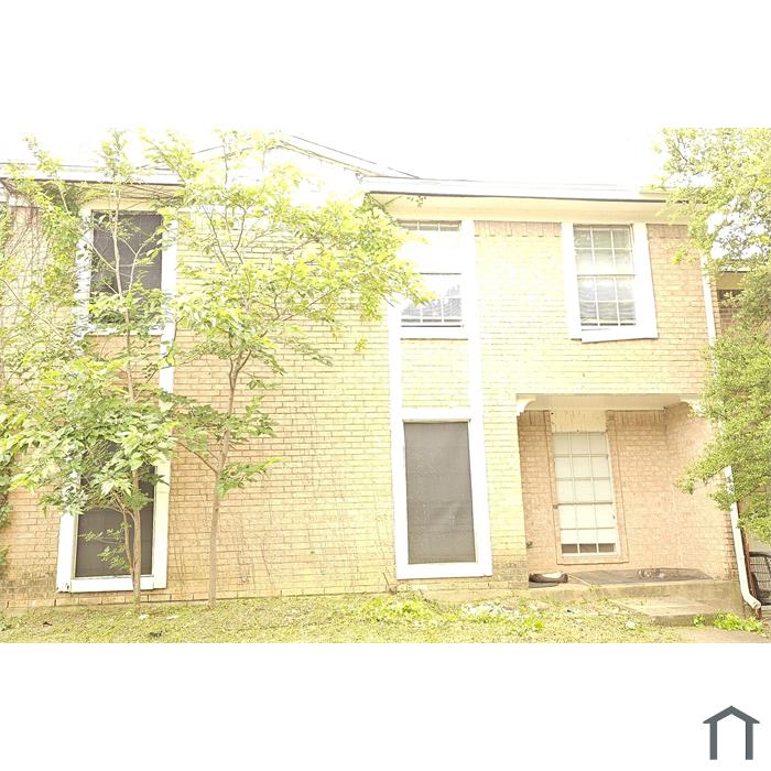 2209 Sheraton Dr