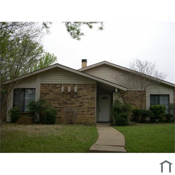 612 Middle Cove Dr