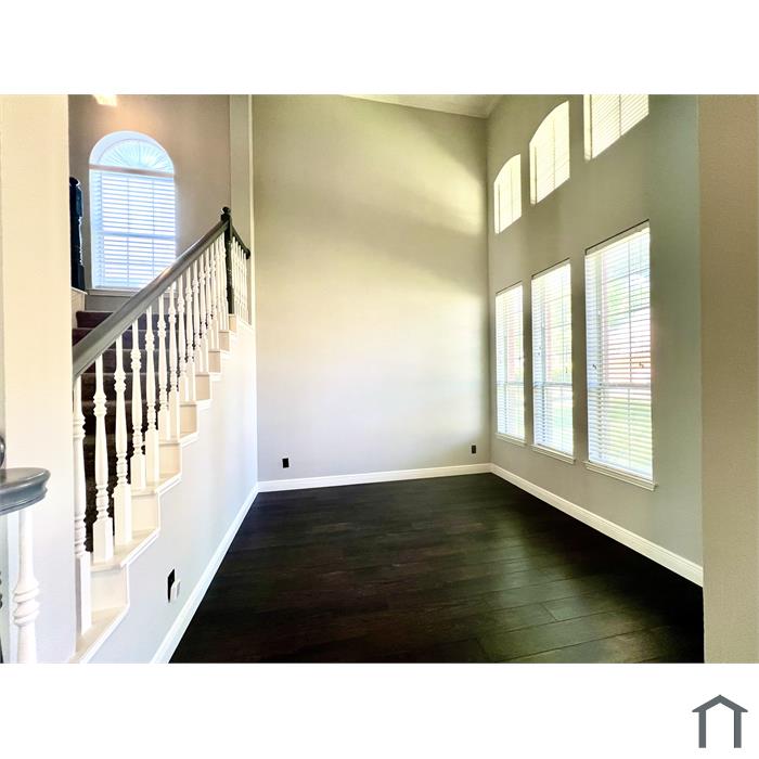 9704 Congressional Dr