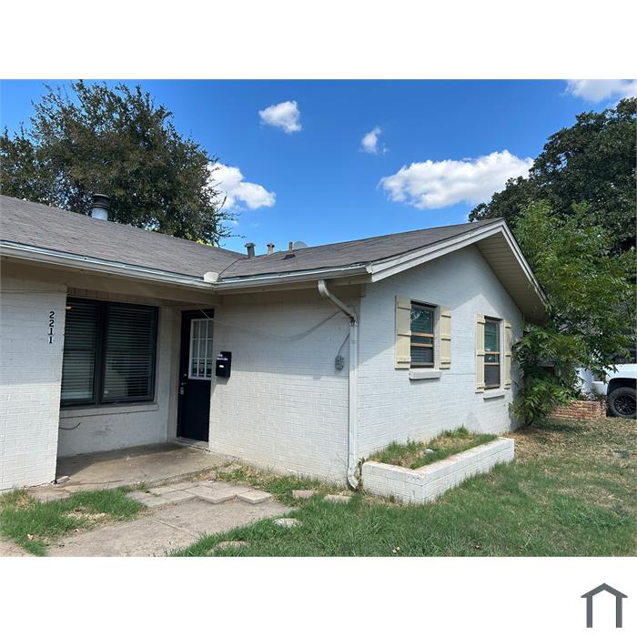 2211 Granada Dr