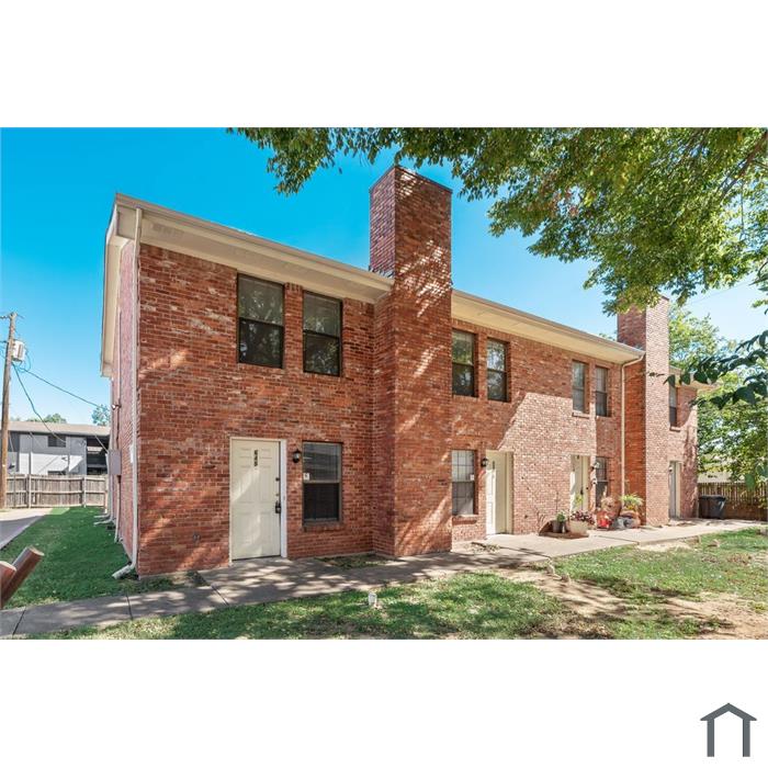 648 S Rogers Rd