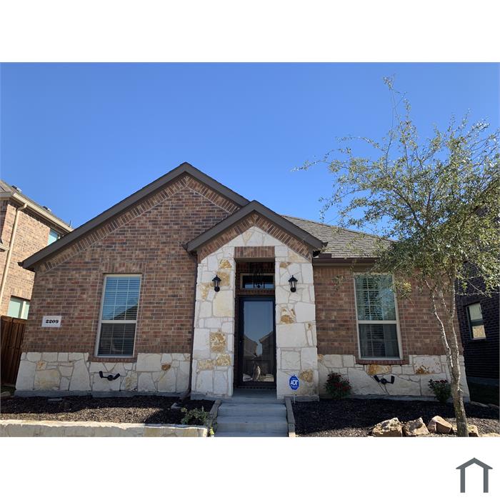 2209 Miramar Dr