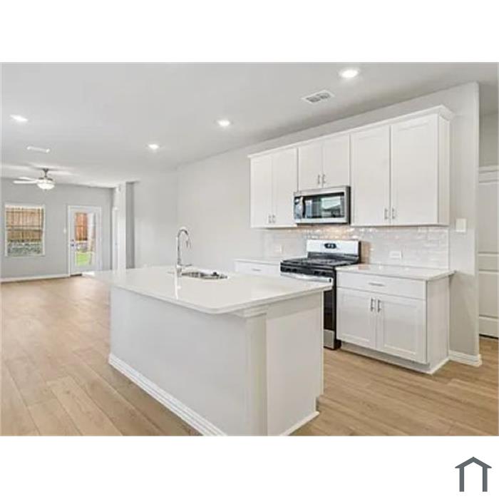6002 Belchamp Dr
