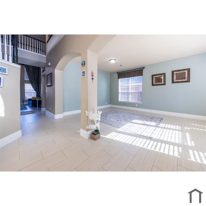 9216 Sterling Gate Dr