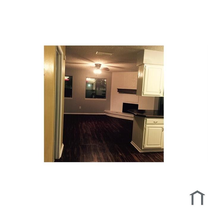 2404 Raintree Dr