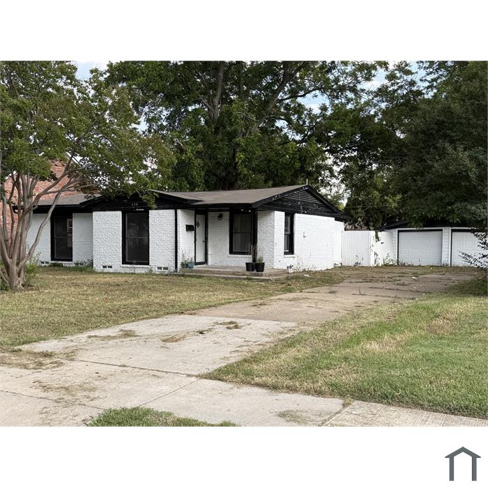 438 Pittman St