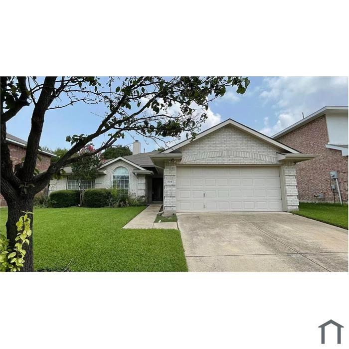 808 Oak Hollow Ln