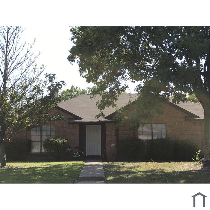 2217 Crestview Ln