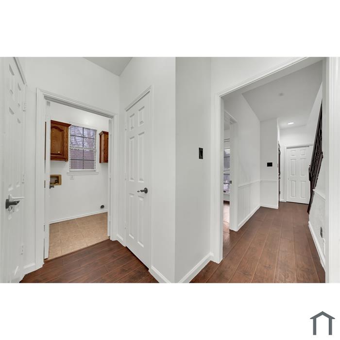 8105 Eagle Dr