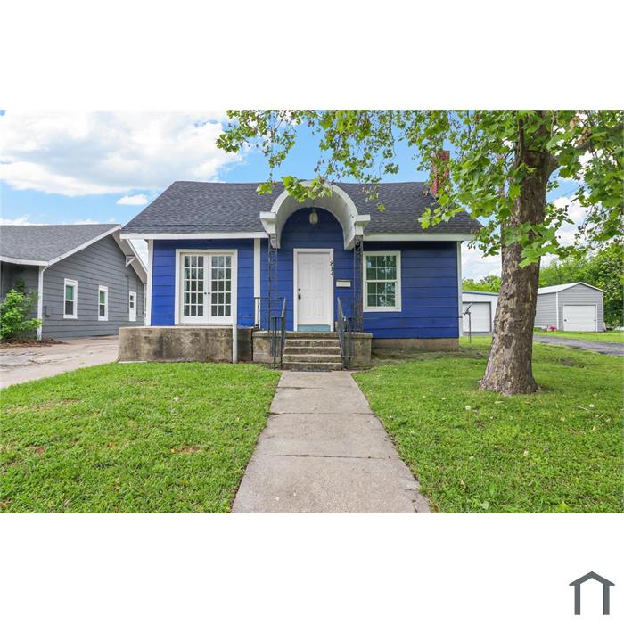 814 N Walnut St