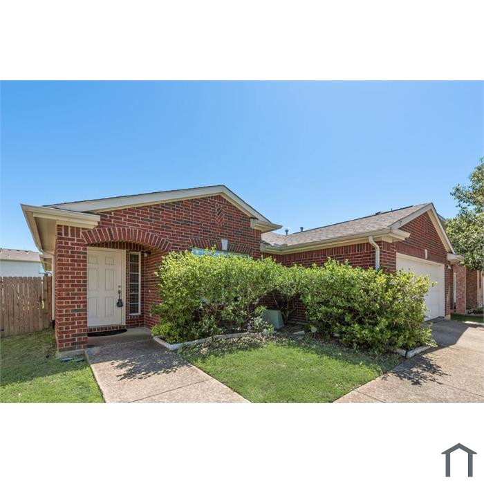 3113 Candlebrook Dr
