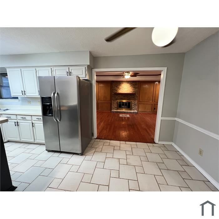 505 Rustic Pl