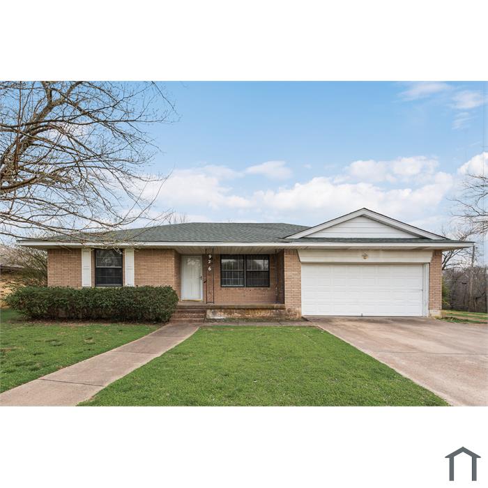 926 Harrington Dr
