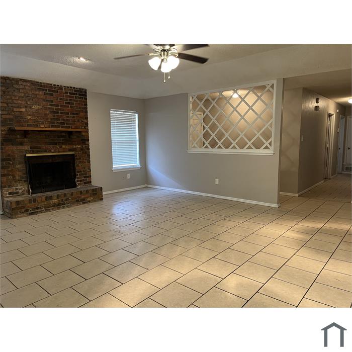 1437 Pinnacle Peak Dr