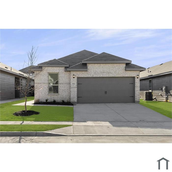 1821 Ash Oak Ln