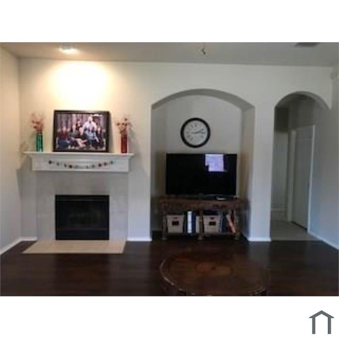910 Johnson City Ave
