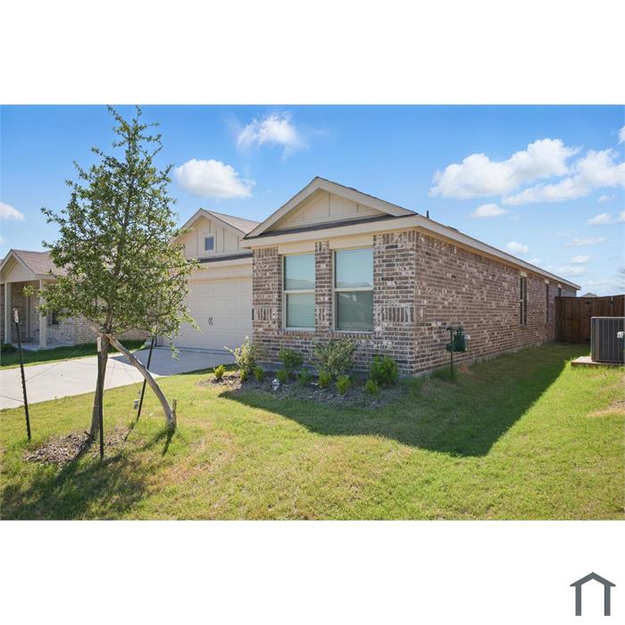 1326 Eldridge Pond St