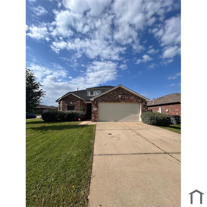 2027 Fairview Dr