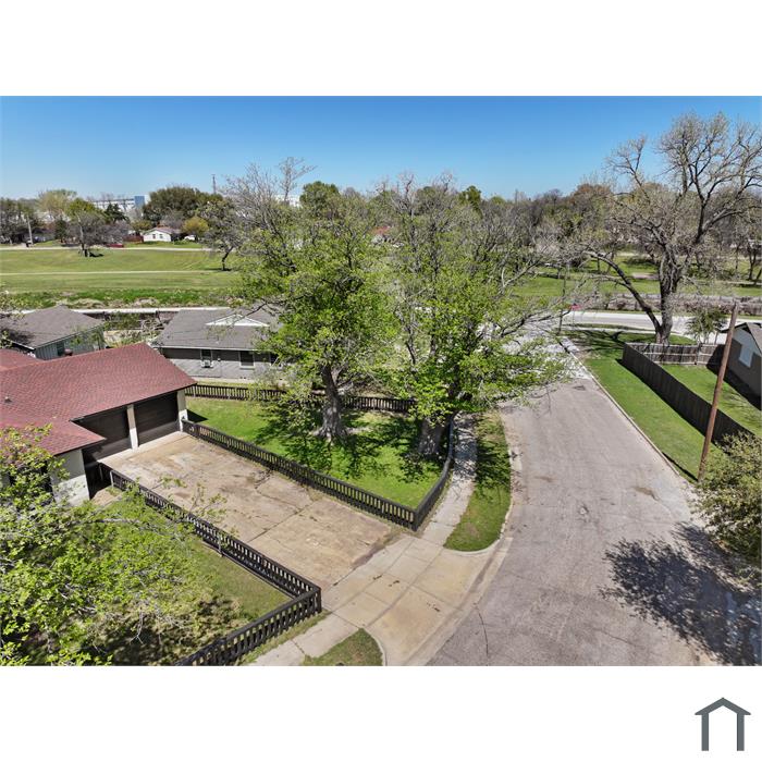2707 Judy Dr