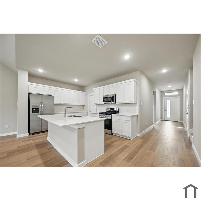 1208 Yucca Ave
