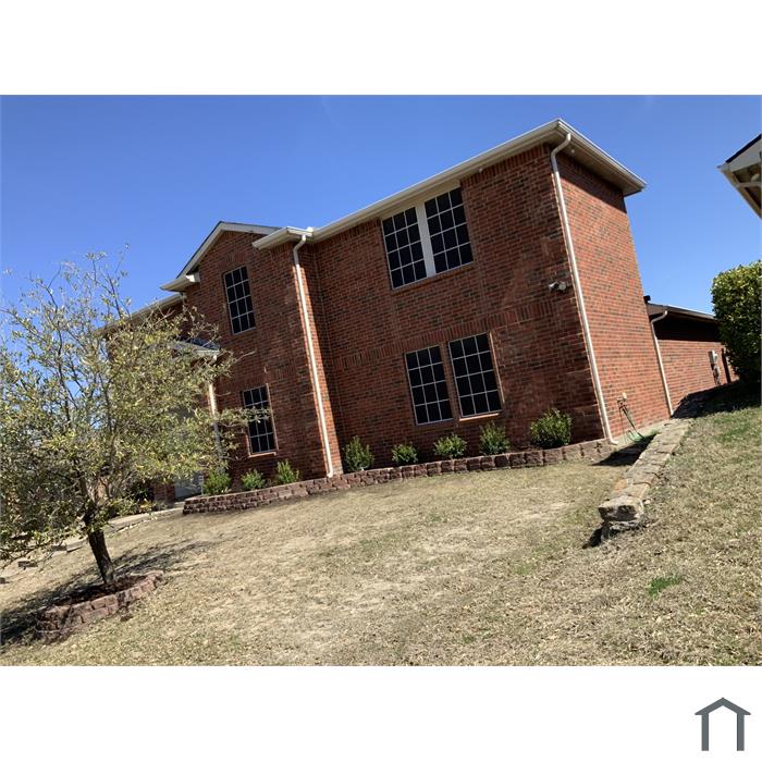 2745 Ingram Cir