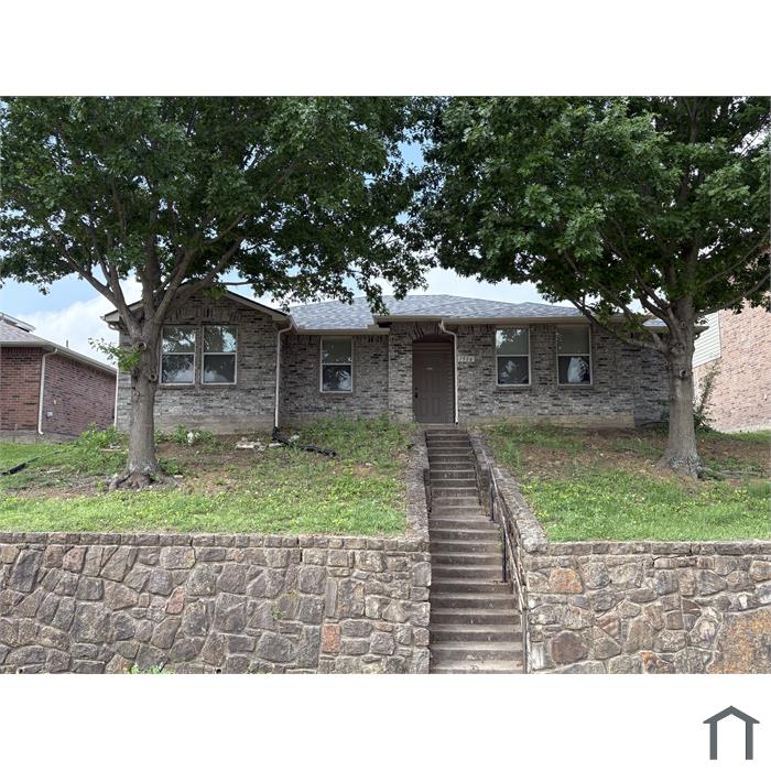 1516 Lone Star Ct