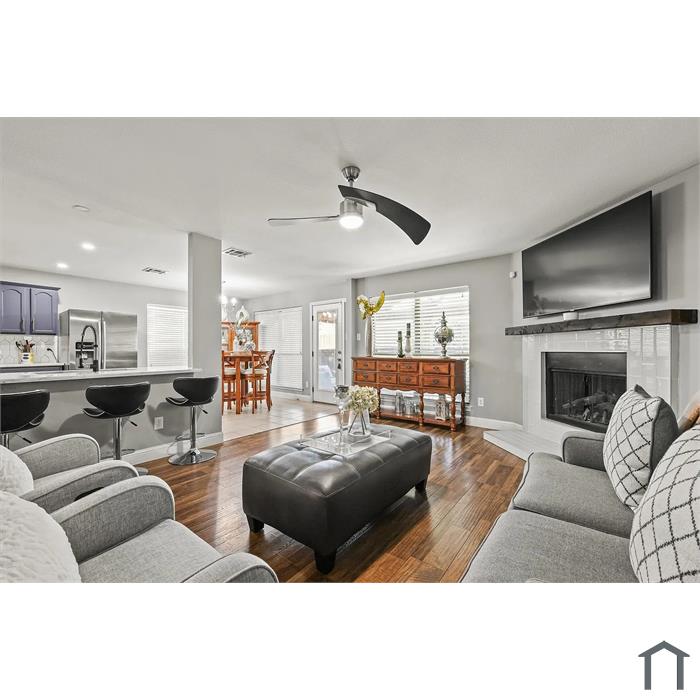 3605 Peacock Pl