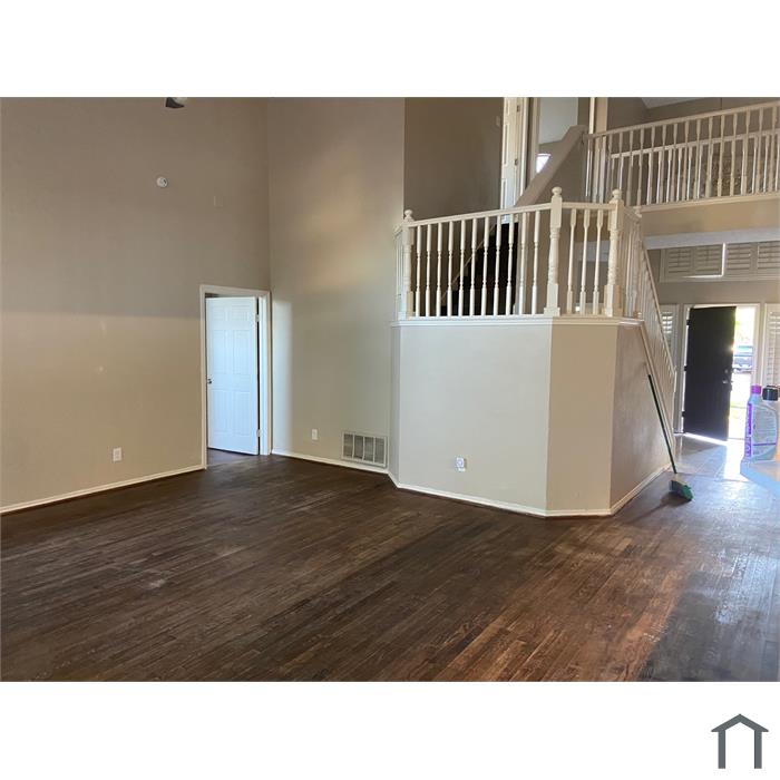 2408 Liles Ln