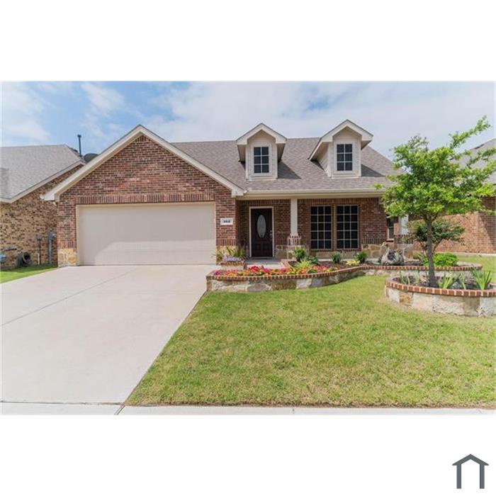 562 Jamestown Ln