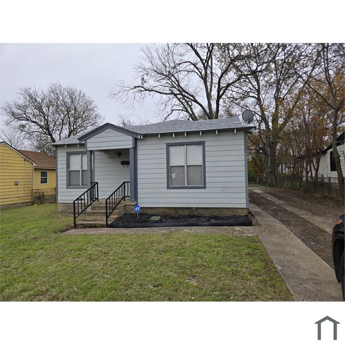 2038 Deer Path Dr