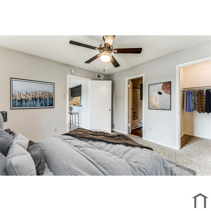 Solaire Apartments