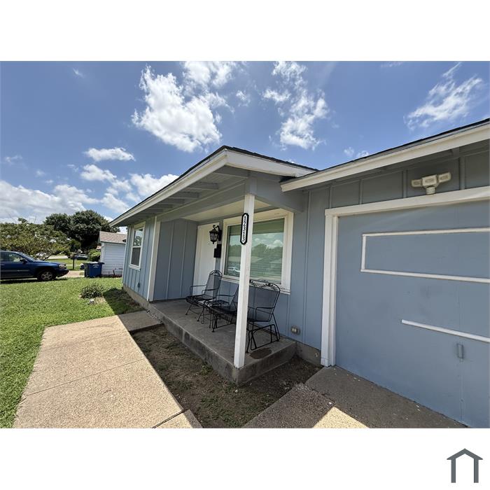 12313 Oberlin Dr