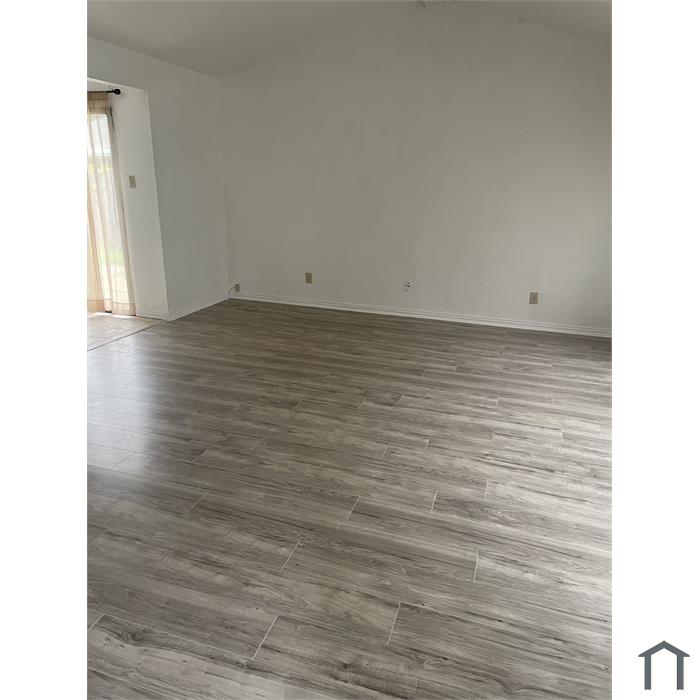 7449 Emory Oak Ln