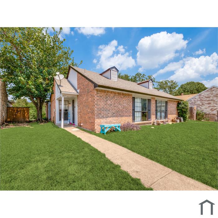 7037 Pineberry Rd