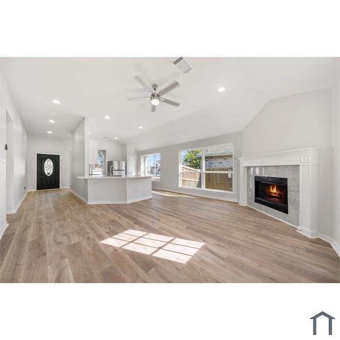 5648 Centeridge Dr