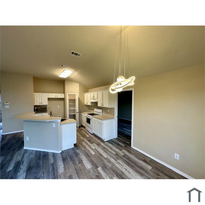 320 Meadow Lark Ln