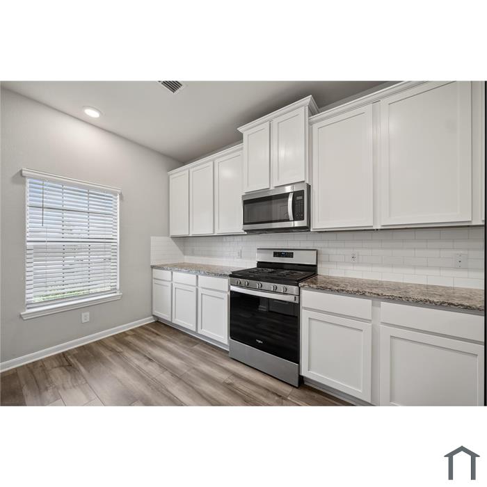 2120 Dakota Dr