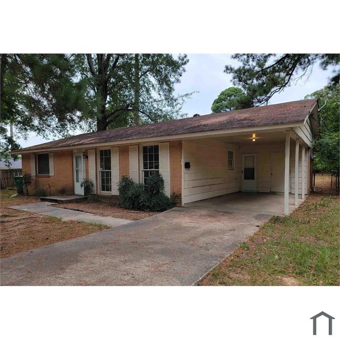 3703 Sabine Ave