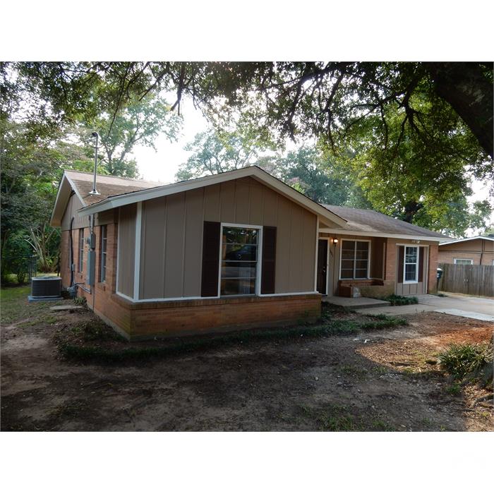 1805 Melba Dr