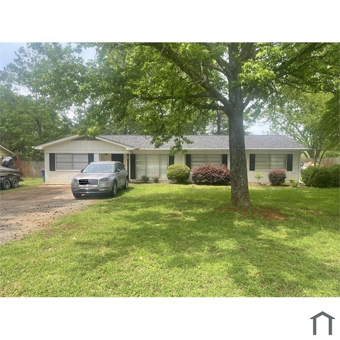207 Lynch Dr