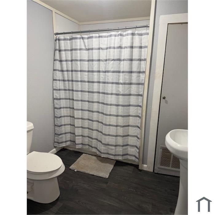131 Matlock St