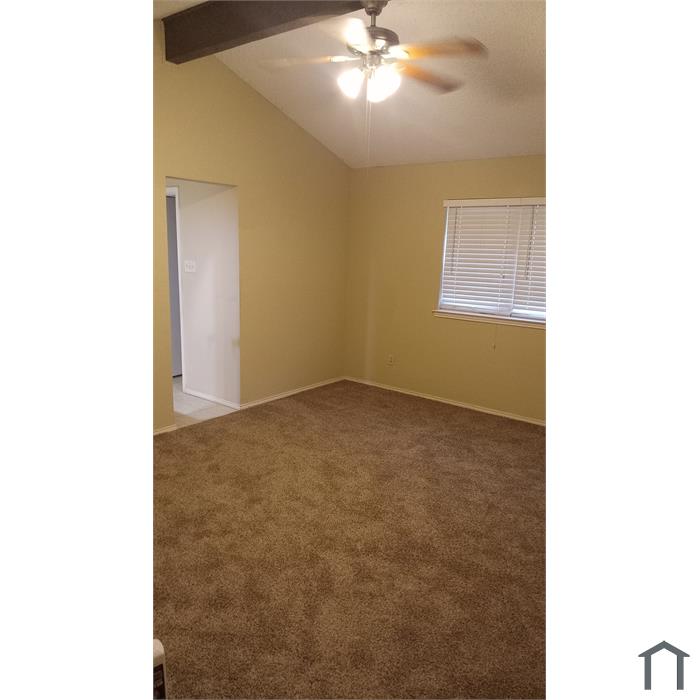 707 W Lynn Creek Dr